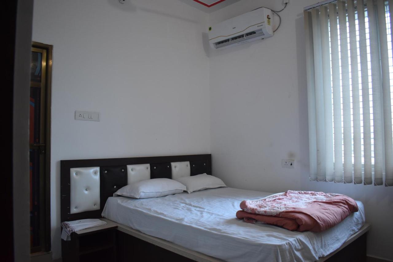 Hotel Vishal Buxar Exterior photo