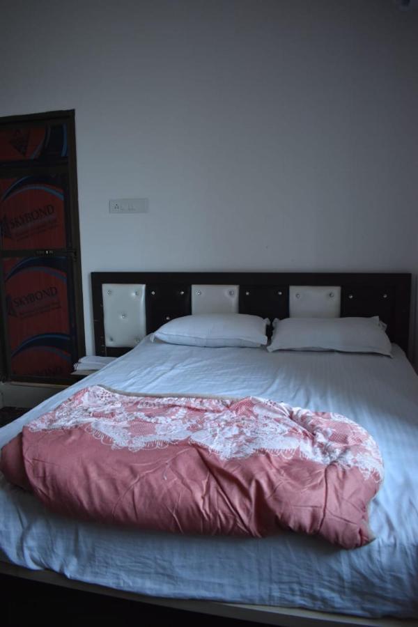 Hotel Vishal Buxar Exterior photo